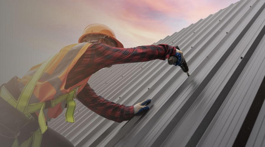 Professional residential roofers in Buxton, OR